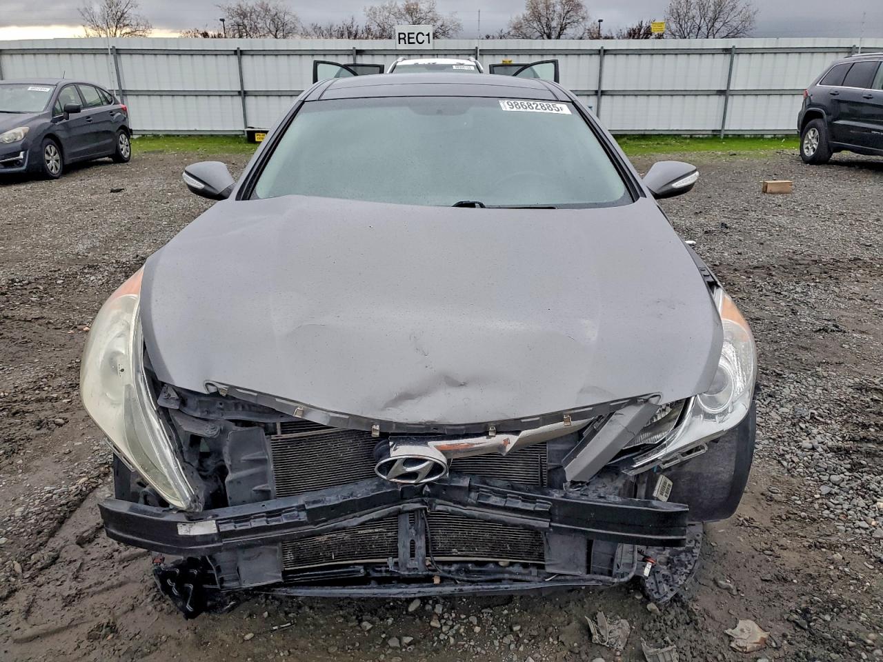 2013 HYUNDAI SONATA SE photo 5