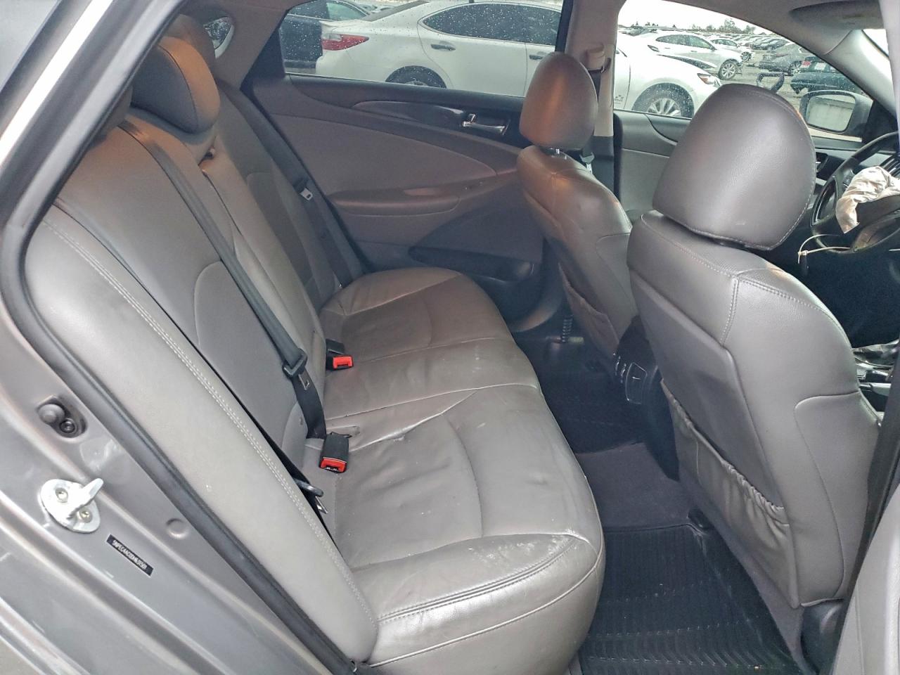 2013 HYUNDAI SONATA SE photo 10