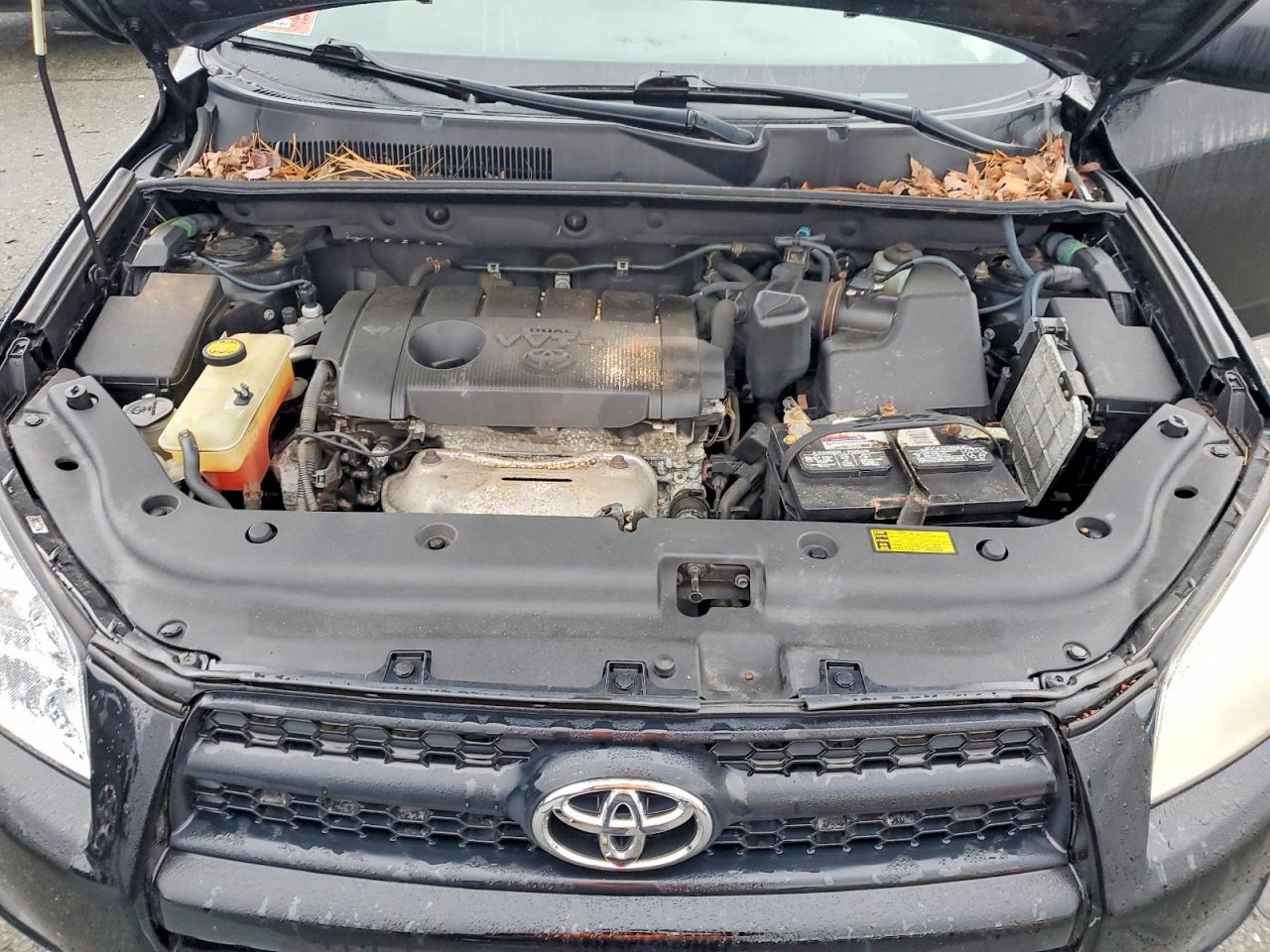 2011 TOYOTA RAV4 BASE photo 12