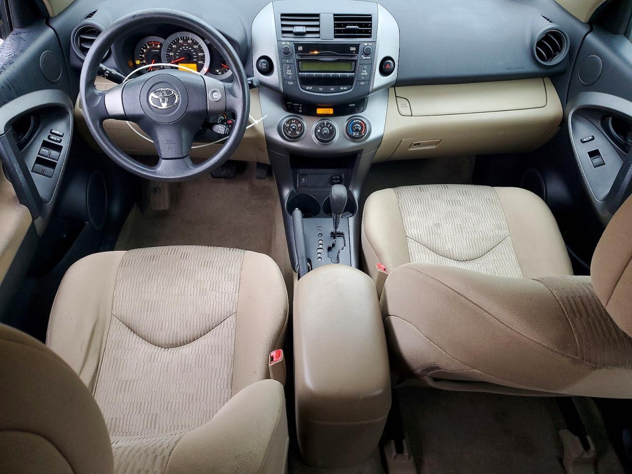 2011 TOYOTA RAV4 BASE photo 8