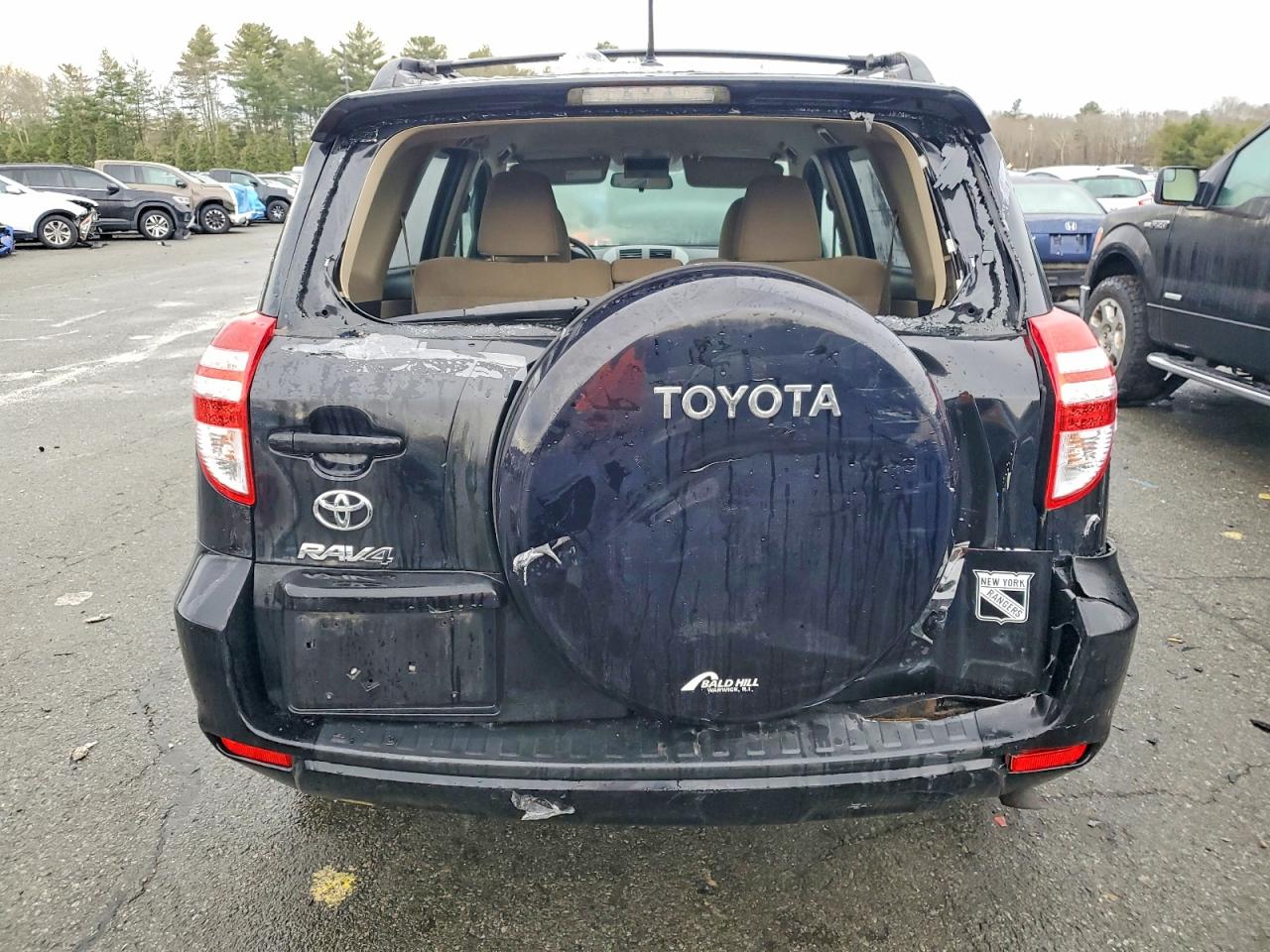 2011 TOYOTA RAV4 BASE photo 6