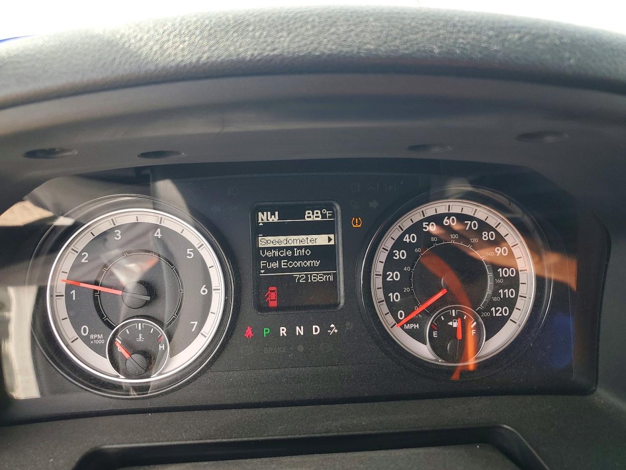 2021 RAM 1500 CLASSIC TRADESMAN photo 9