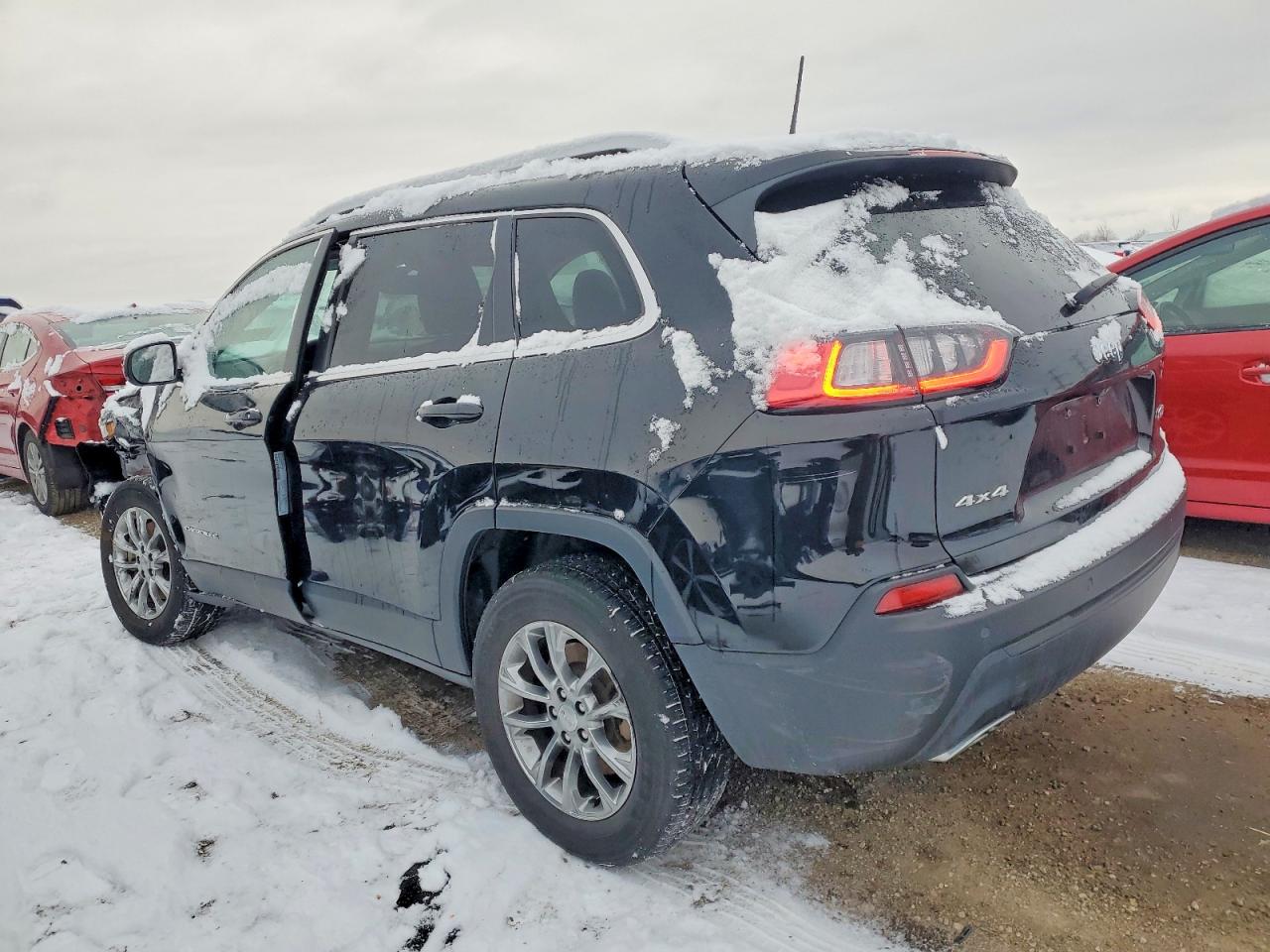 2021 JEEP CHEROKEE LATITUDE LUX photo 4