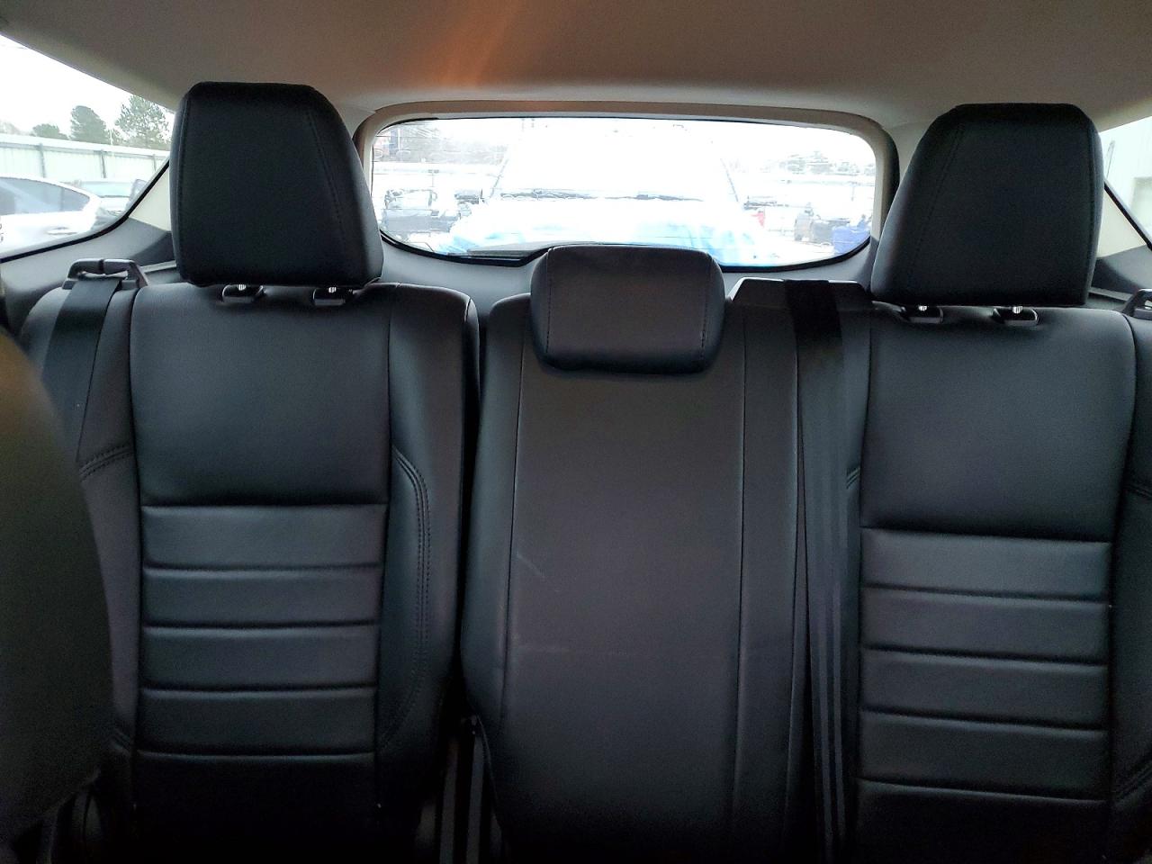 2017 FORD ESCAPE S photo 10