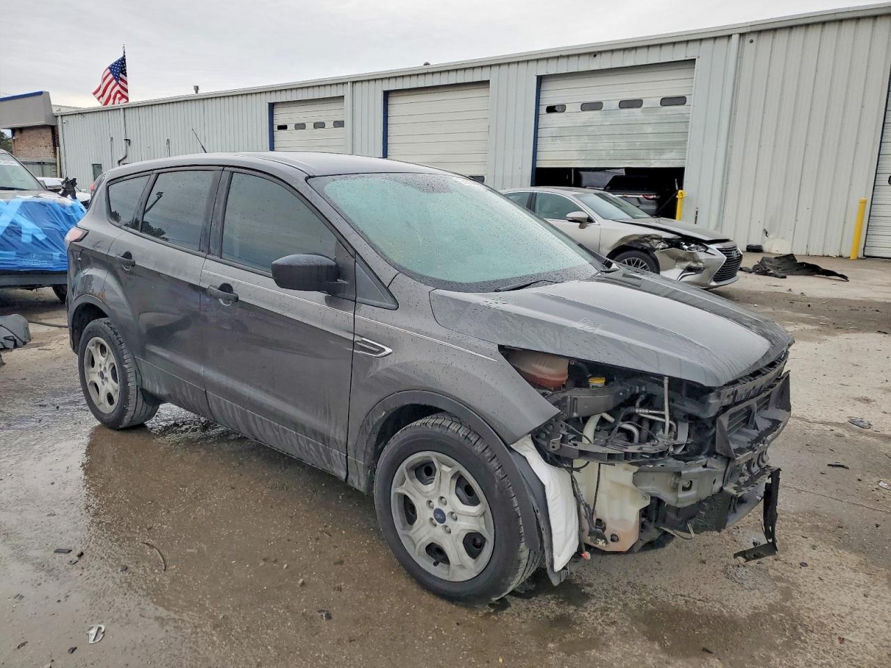 2017 FORD ESCAPE S photo 4