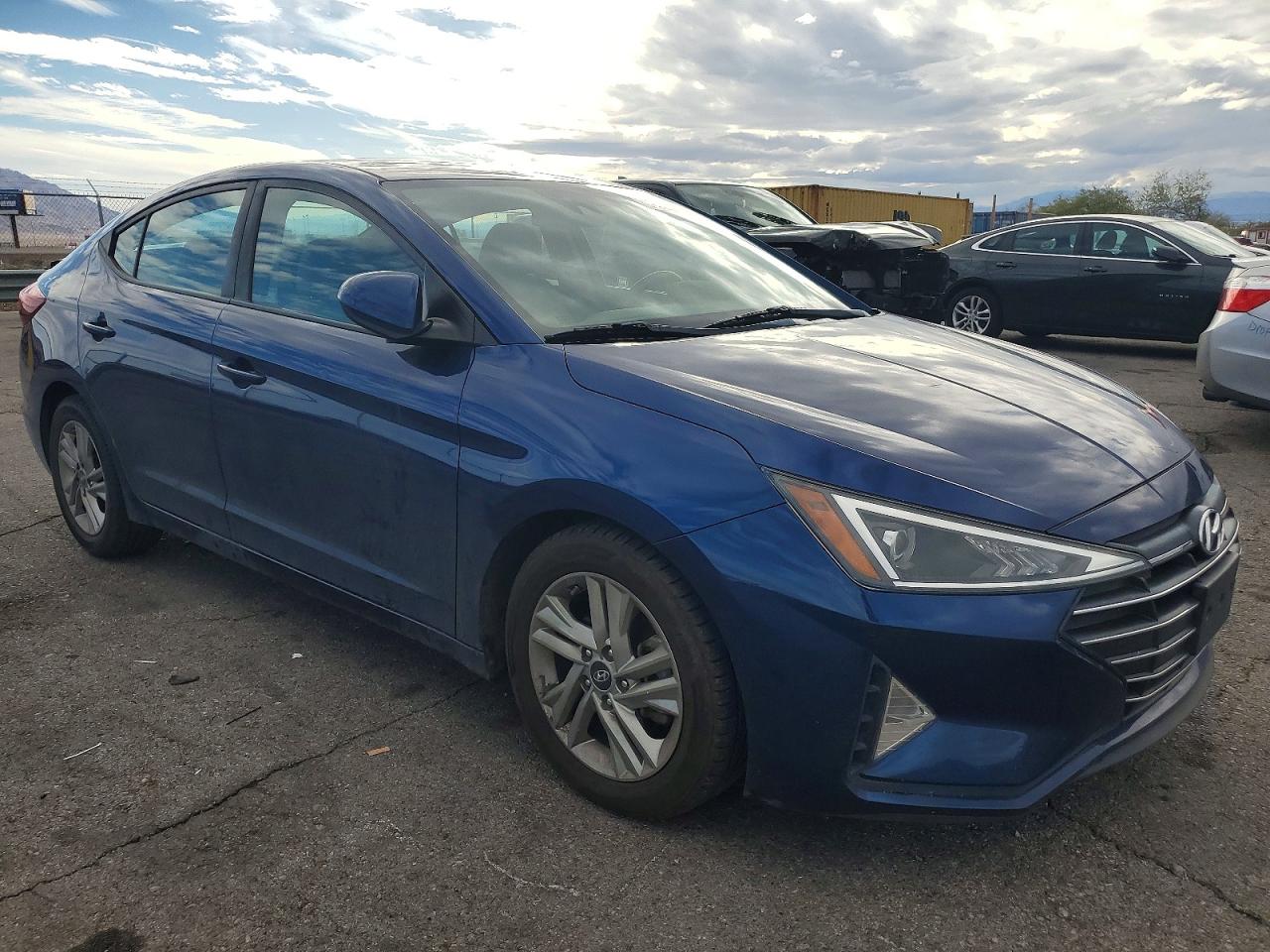 2020 HYUNDAI ELANTRA SEL photo 4