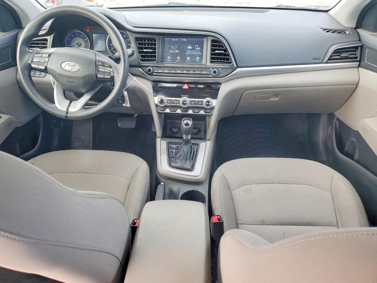 2020 HYUNDAI ELANTRA SEL photo 8