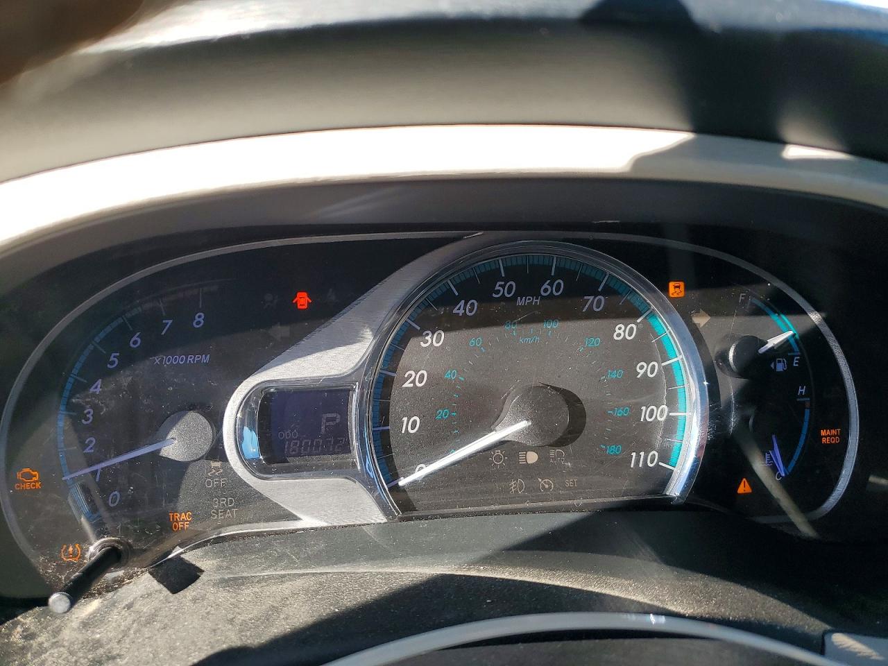 2014 TOYOTA SIENNA XLE photo 9
