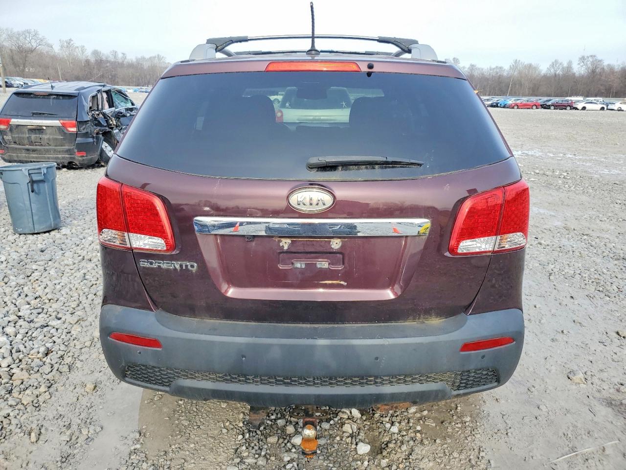 2011 KIA SORENTO BASE photo 6