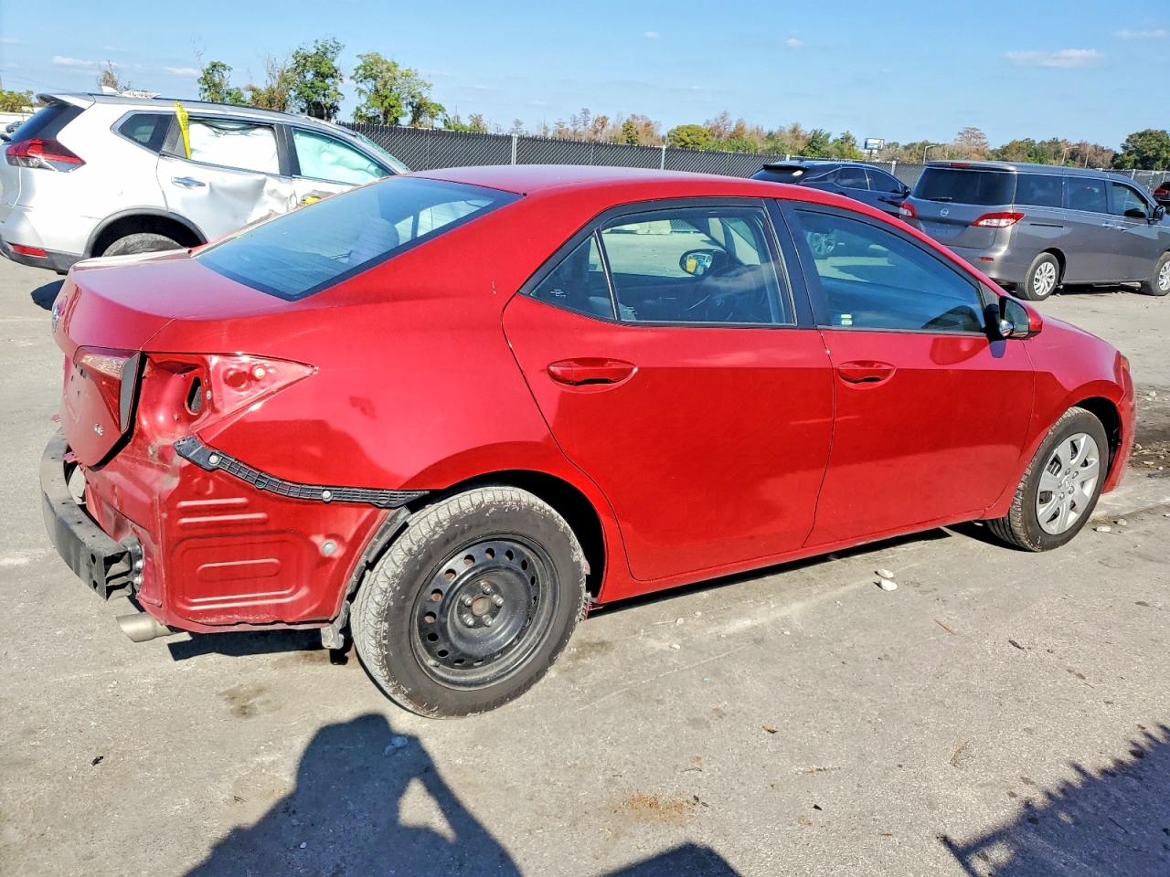 2018 TOYOTA COROLLA L photo 3