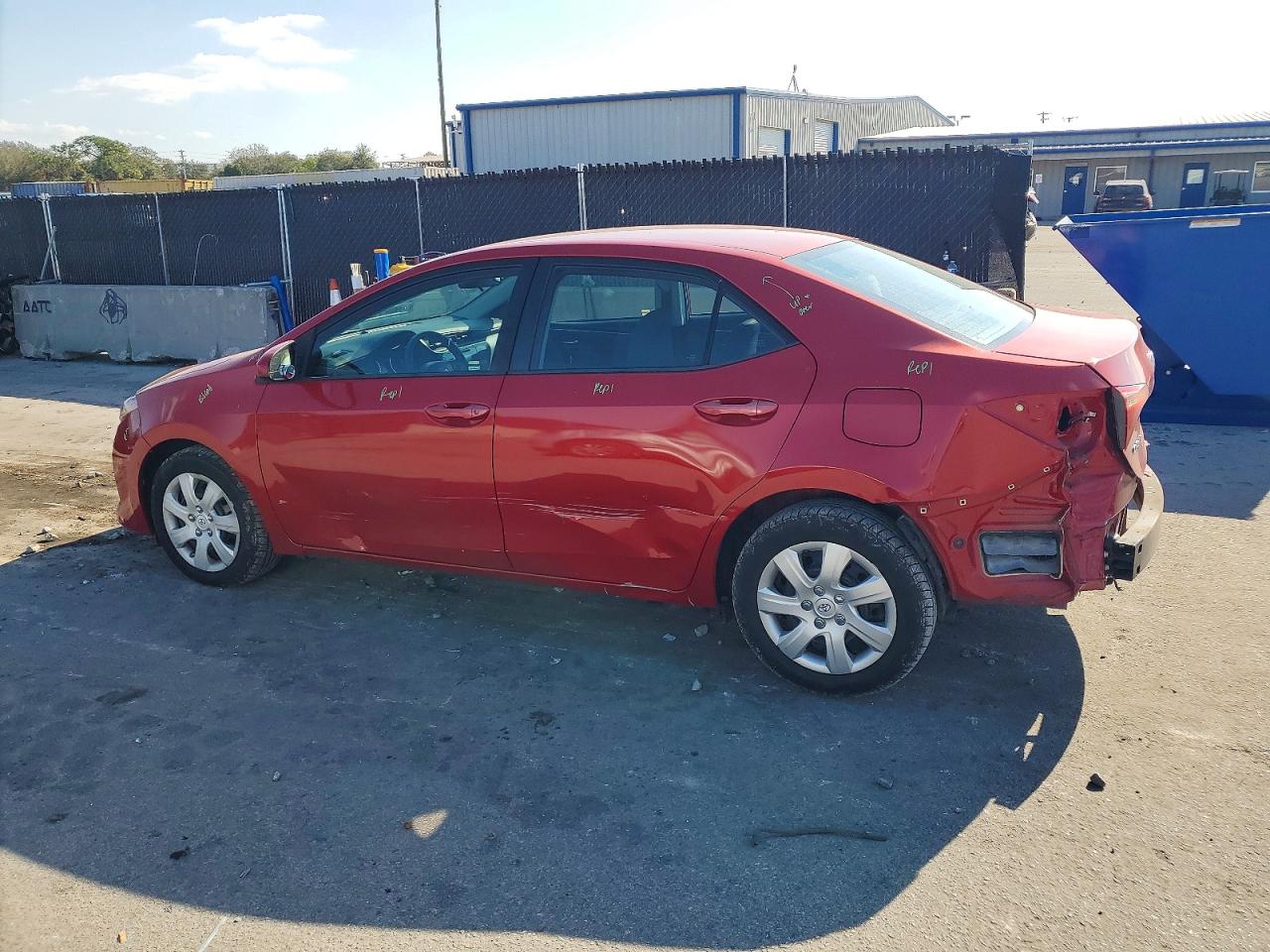 2018 TOYOTA COROLLA L photo 2