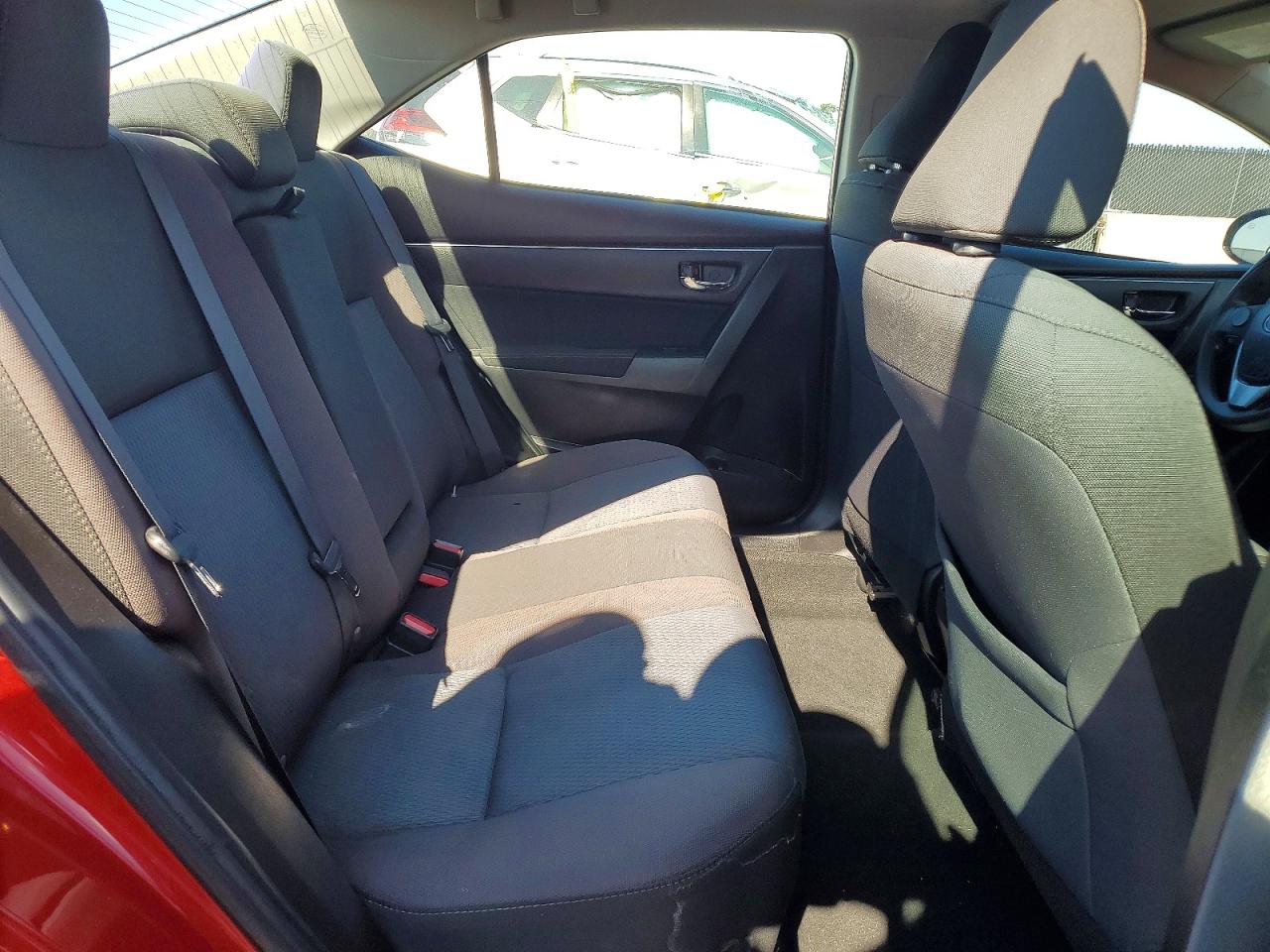 2018 TOYOTA COROLLA L photo 10