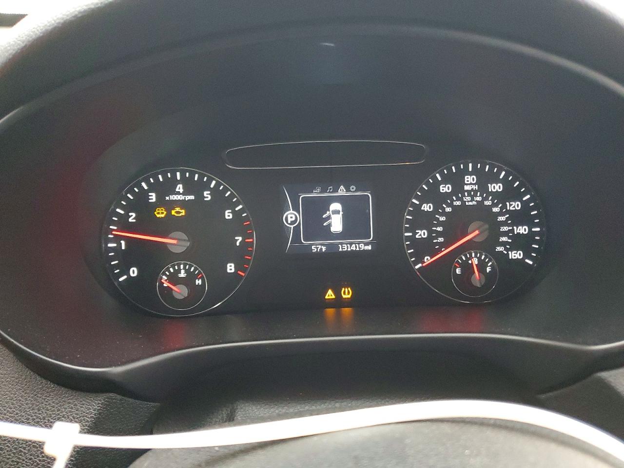 2017 KIA SORENTO LX photo 9