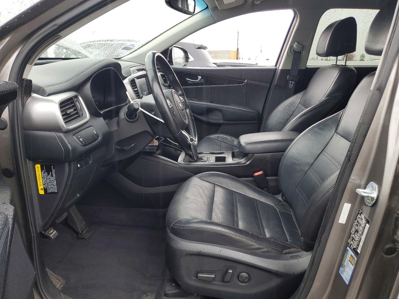 2017 KIA SORENTO LX photo 7