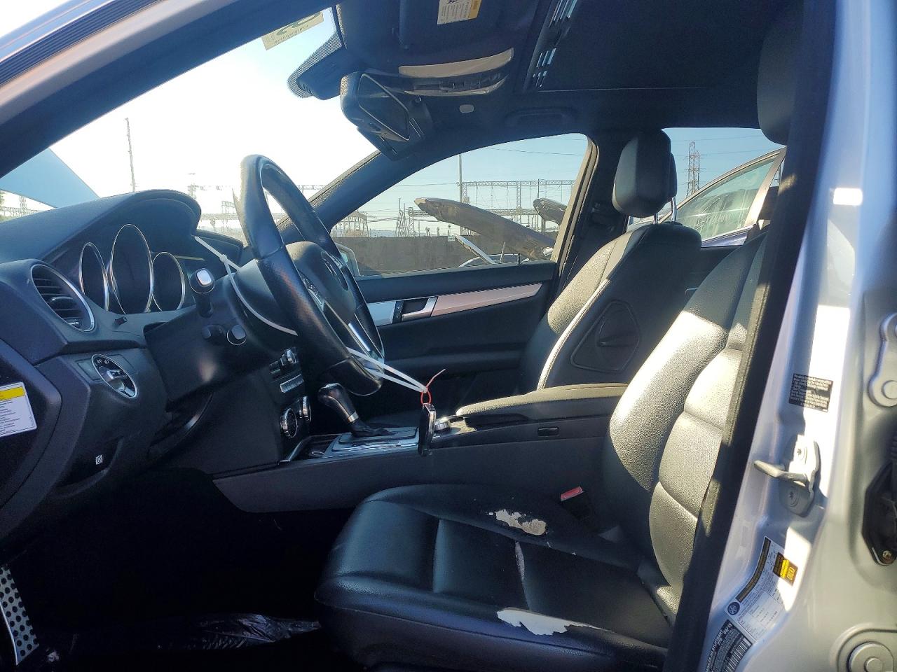 2013 MERCEDES-BENZ C 250 photo 7