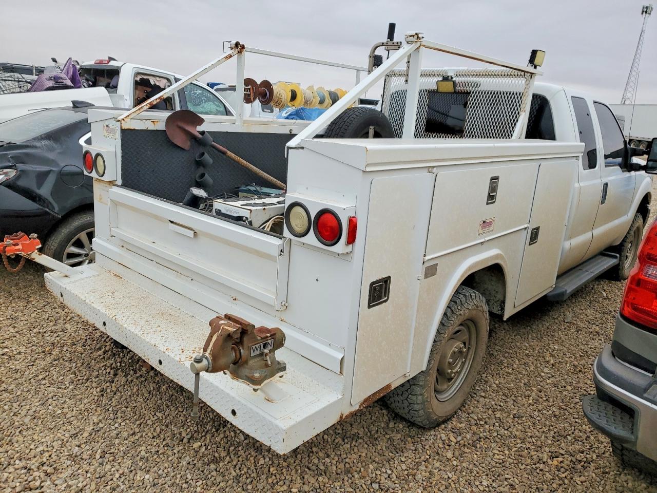 2015 FORD F250 SUPER DUTY UTILITY / SERVICE TRUCK photo 3