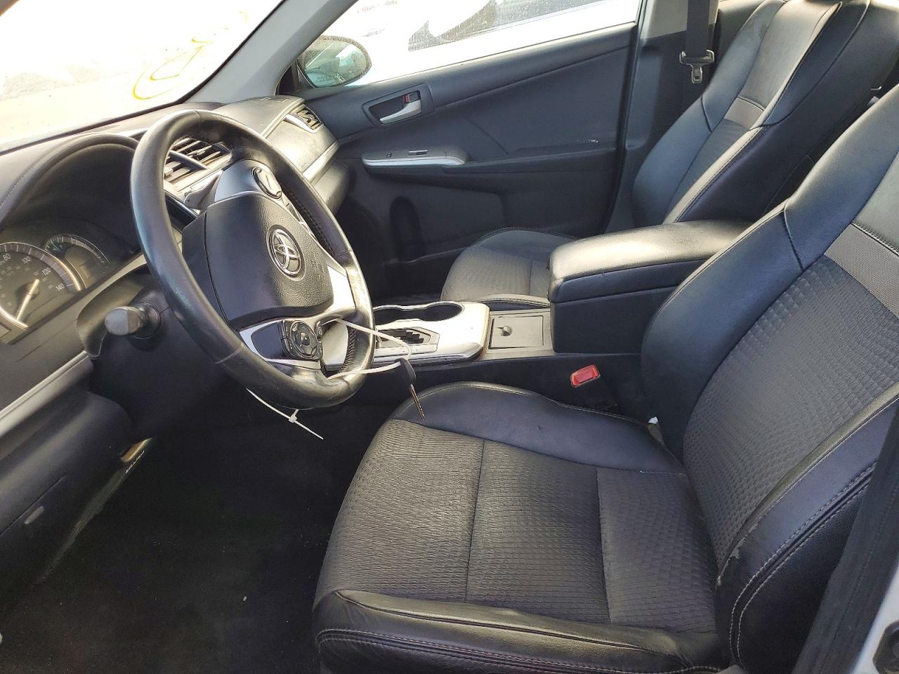 2012 TOYOTA CAMRY BASE photo 7