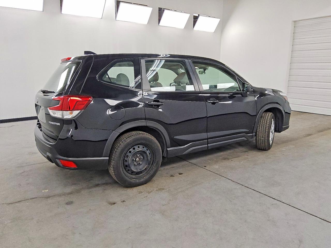 2021 SUBARU FORESTER photo 5