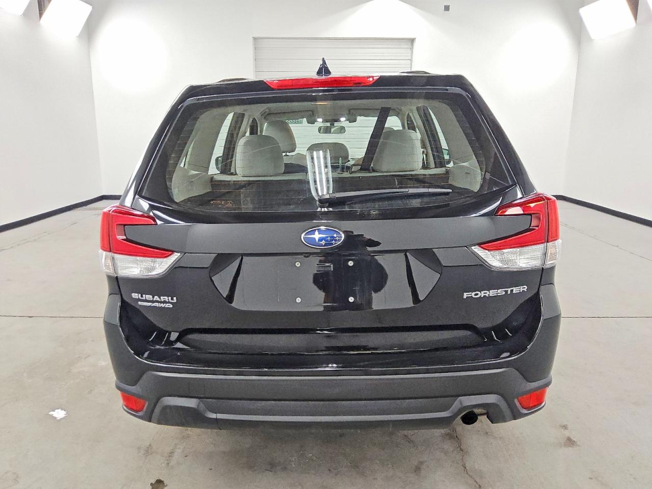 2021 SUBARU FORESTER photo 11