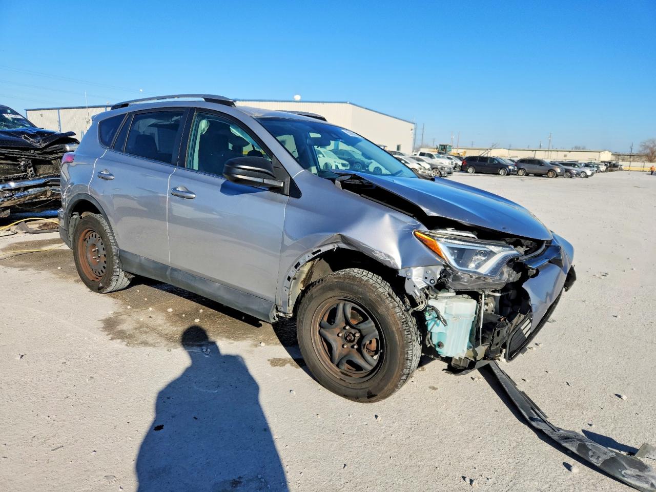 2017 TOYOTA RAV4 LE photo 4