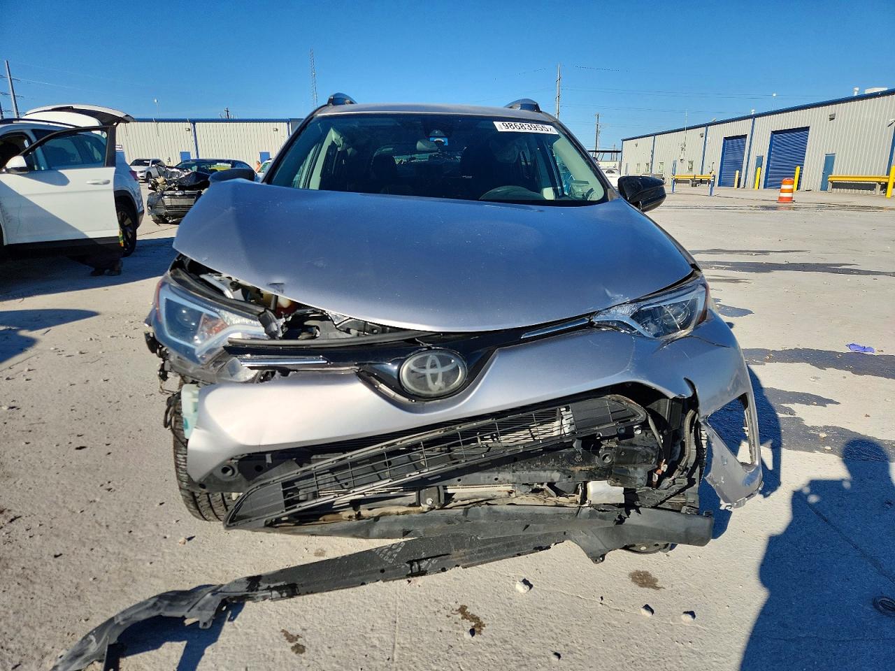 2017 TOYOTA RAV4 LE photo 5