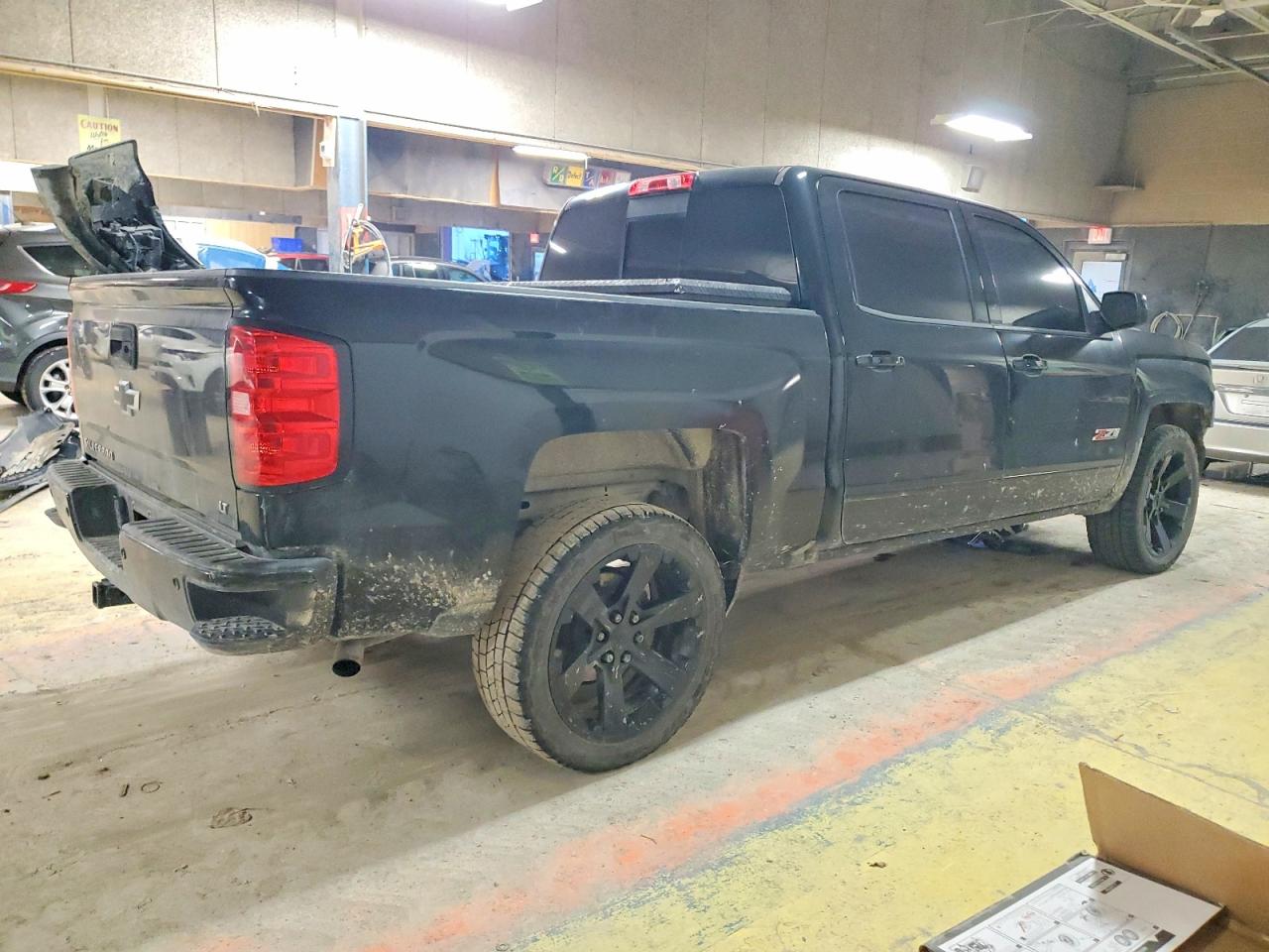 2018 CHEVROLET SILVERADO K1500 LT photo 3