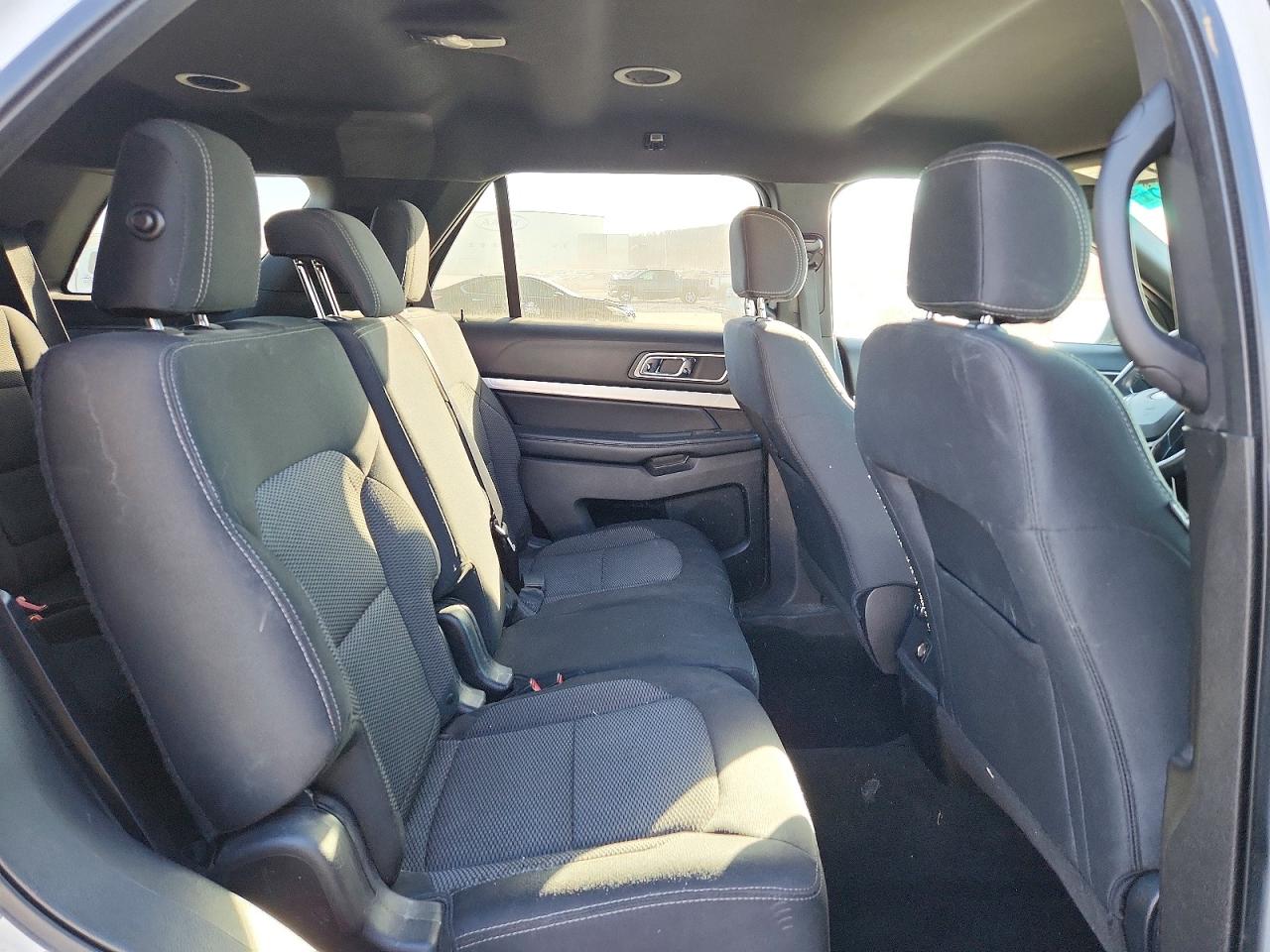 2016 FORD EXPLORER XLT photo 11