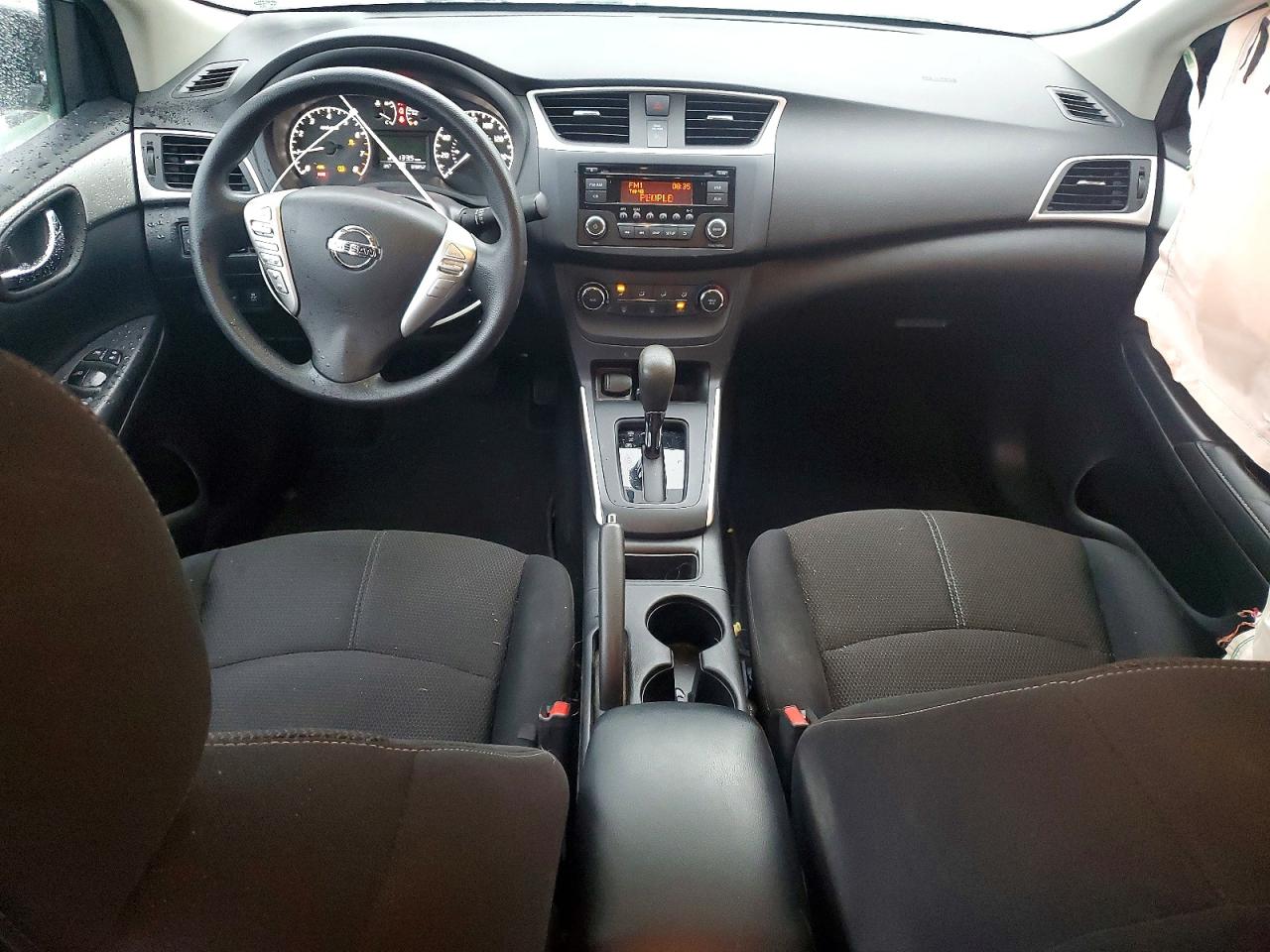 2016 NISSAN SENTRA S photo 8