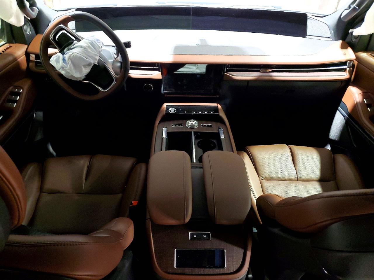 2025 LINCOLN NAVIGATOR L RESERVE photo 8