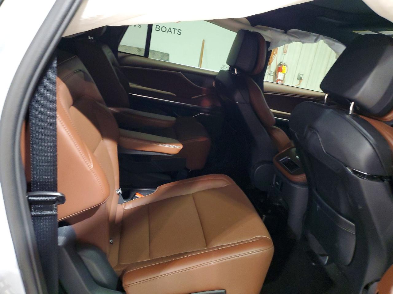 2025 LINCOLN NAVIGATOR L RESERVE photo 11