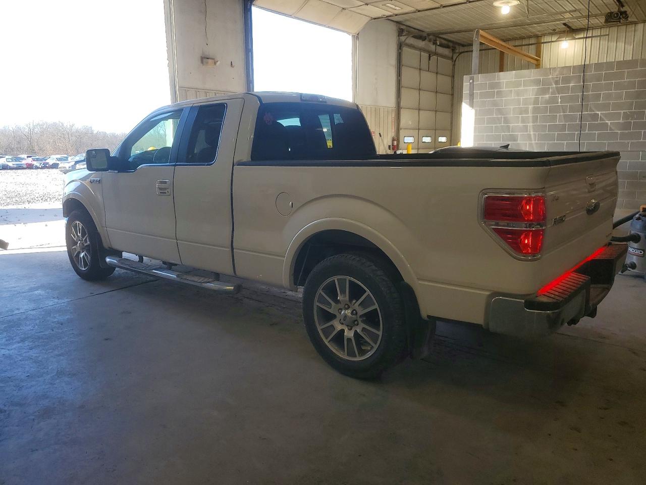 2014 FORD F150 SUPER CAB photo 2