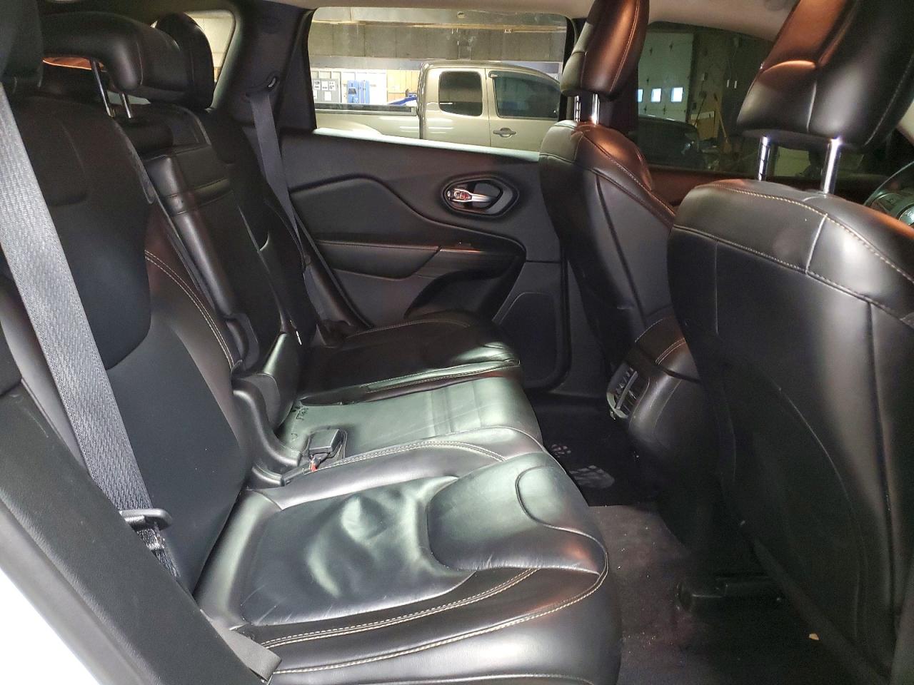 2017 JEEP CHEROKEE LIMITED photo 11