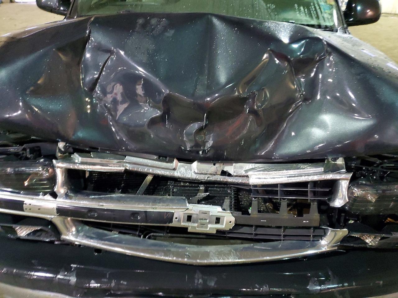 2004 CHEVROLET SUBURBAN K1500 photo 12