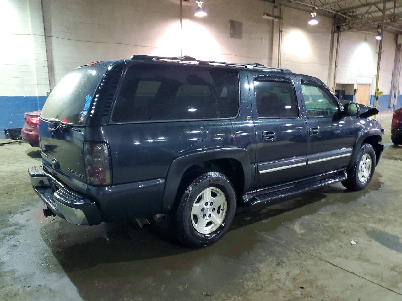 2004 CHEVROLET SUBURBAN K1500 photo 3