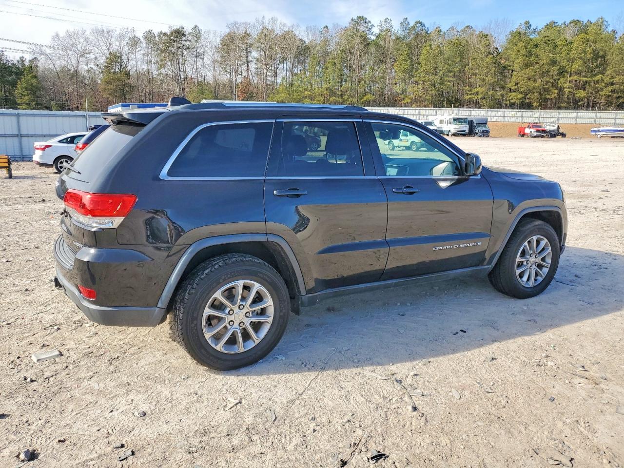 2016 JEEP GRAND CHEROKEE LAREDO photo 3