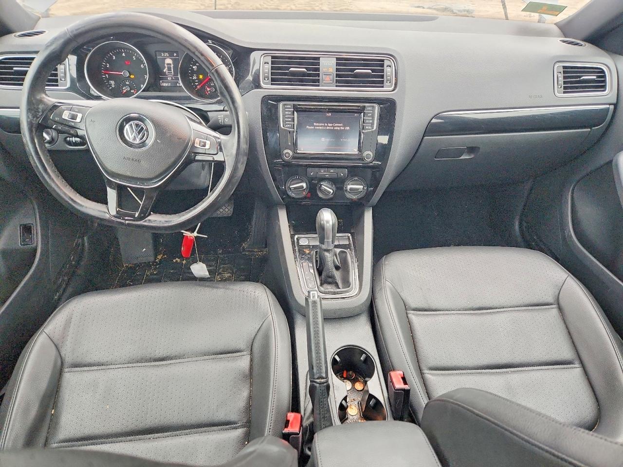 2018 VOLKSWAGEN JETTA SPORT photo 8