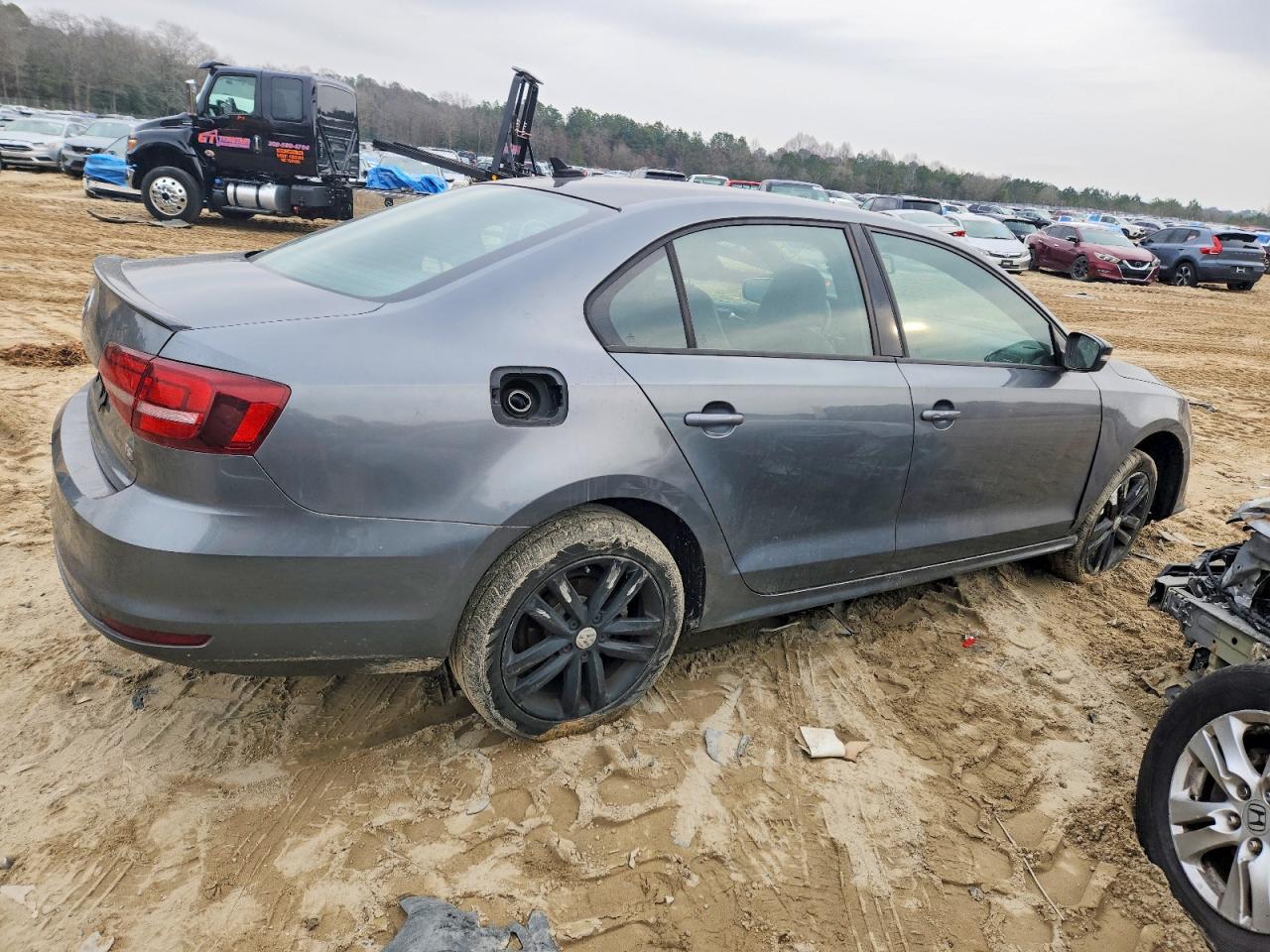 2018 VOLKSWAGEN JETTA SPORT photo 3