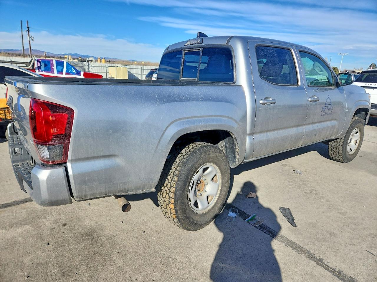 2022 TOYOTA TACOMA DOUBLE CAB photo 3