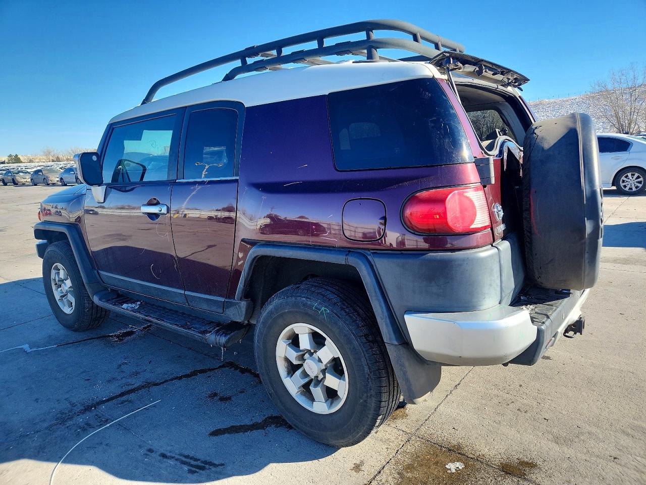 2007 TOYOTA FJ CRUISER photo 2
