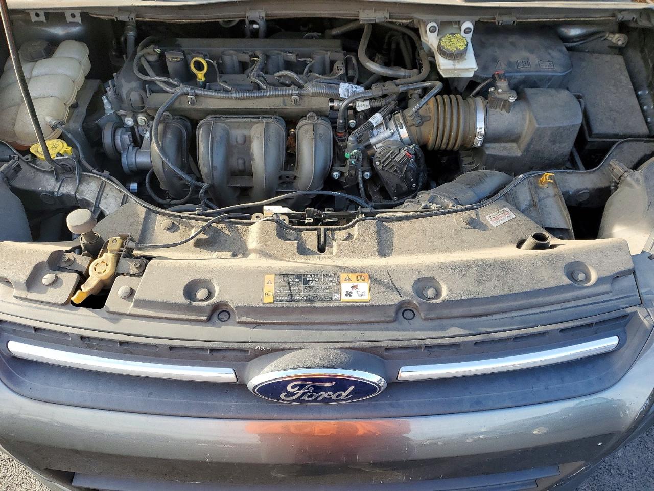 2016 FORD ESCAPE SE photo 11