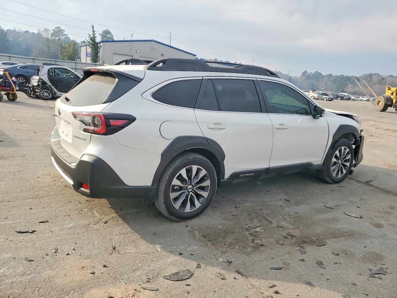 2025 SUBARU OUTBACK LIMITED photo 3
