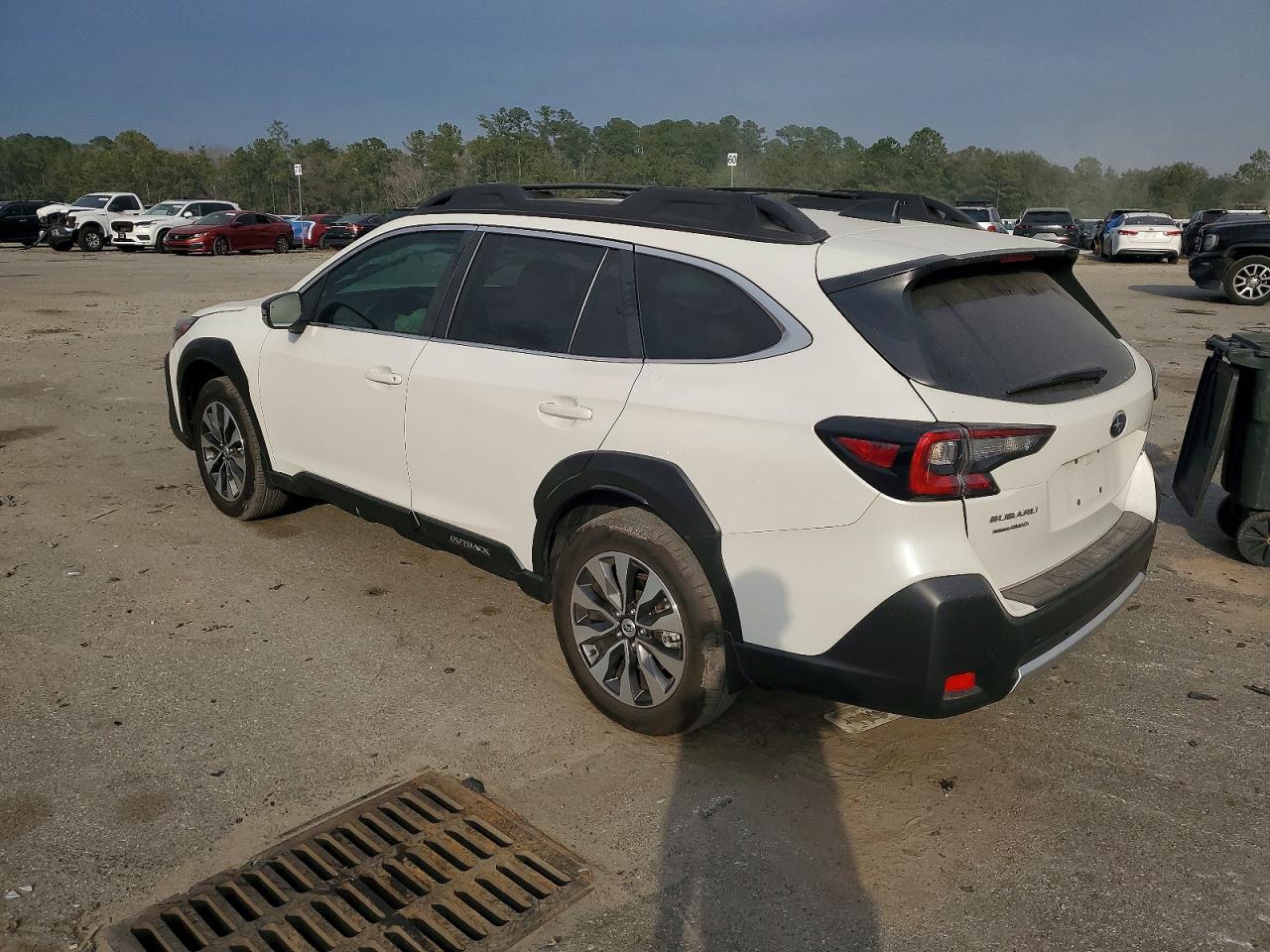 2025 SUBARU OUTBACK LIMITED photo 2