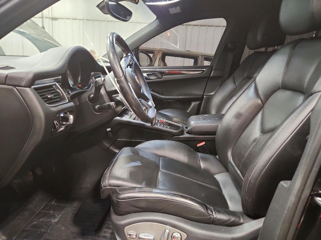 2015 PORSCHE MACAN S photo 7
