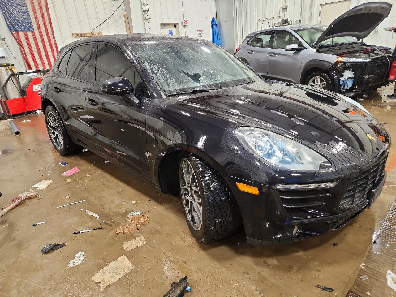 2015 PORSCHE MACAN S photo 4