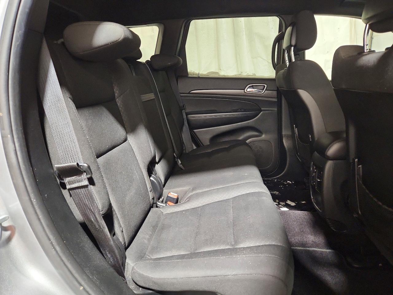2018 JEEP GRAND CHEROKEE LAREDO photo 11