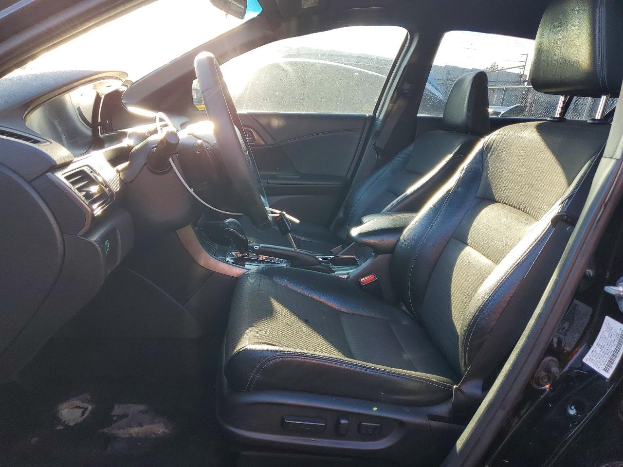 2017 HONDA ACCORD SPORT photo 7