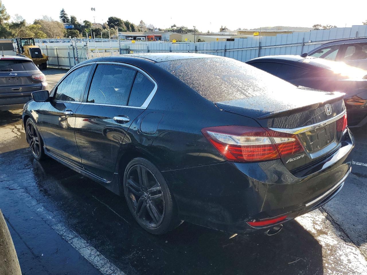 2017 HONDA ACCORD SPORT photo 2