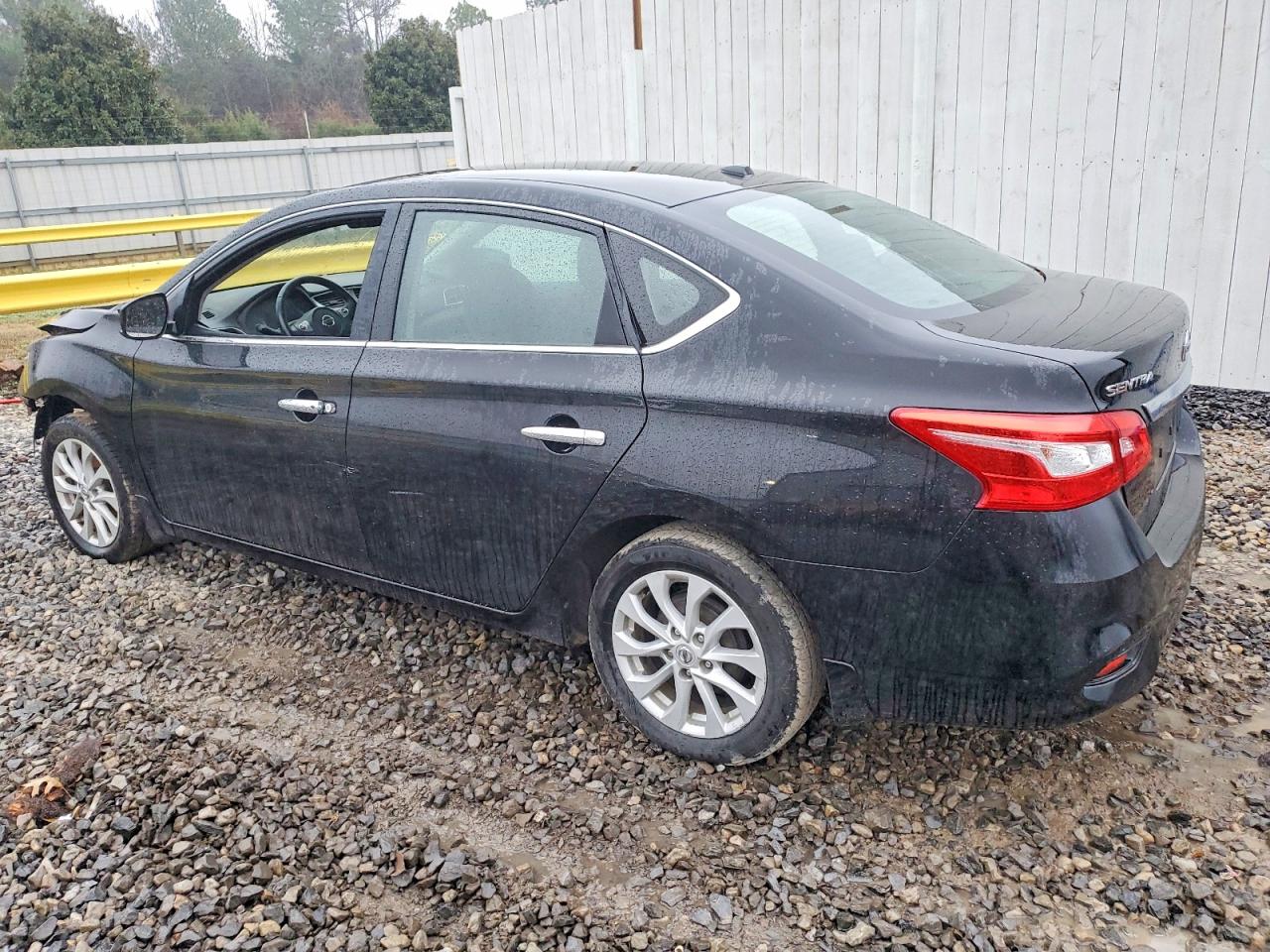 2018 NISSAN SENTRA S photo 2