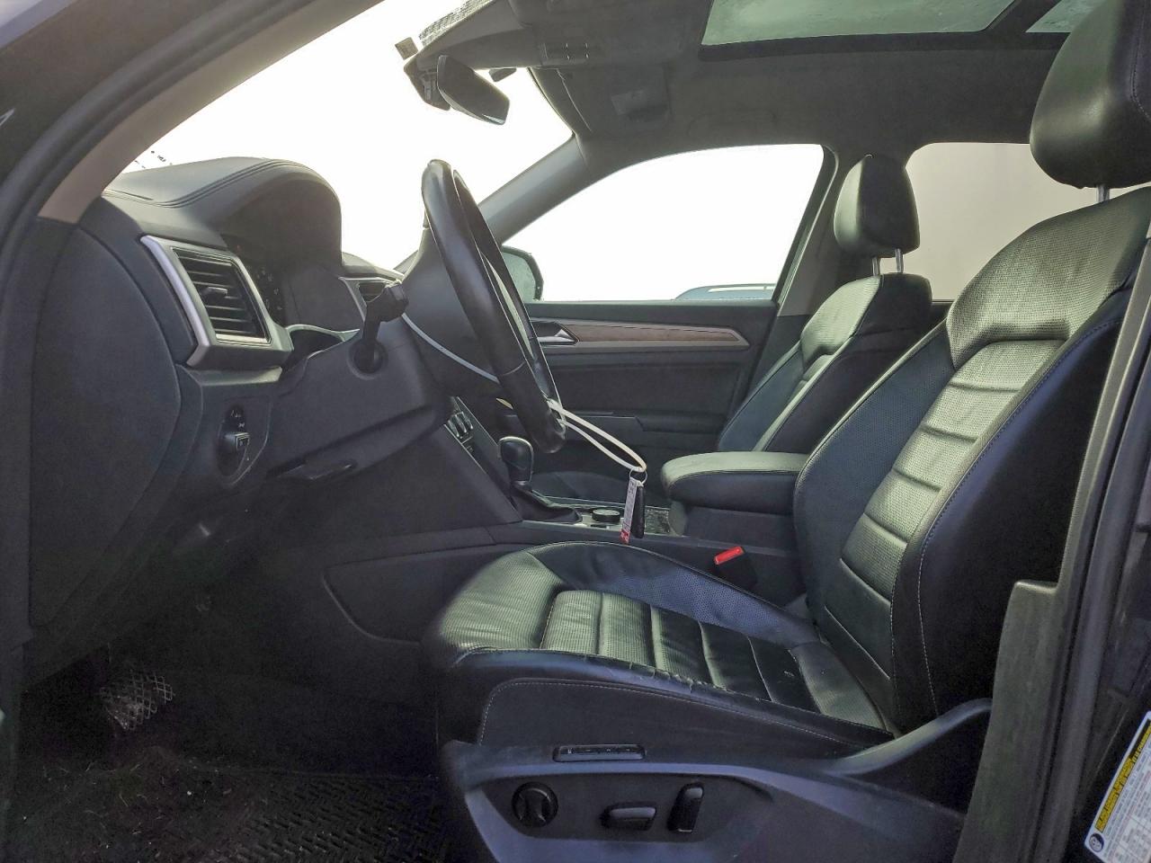 2018 VOLKSWAGEN ATLAS SEL PREMIUM photo 7