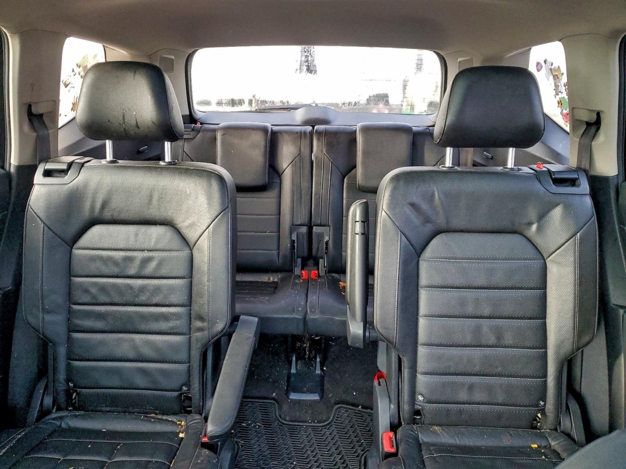 2018 VOLKSWAGEN ATLAS SEL PREMIUM photo 10